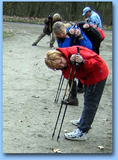 [Foto einer Stretching&uuml;bung]